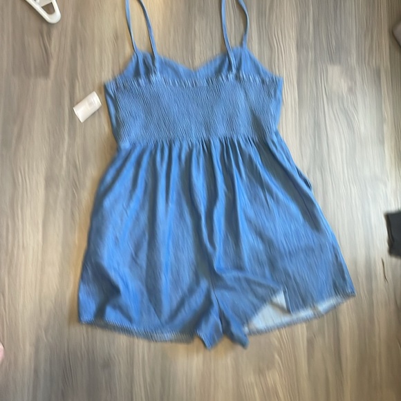 Romper new with tags - Picture 2 of 3